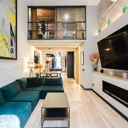 Luxury 2 Story Near Passeig De Gracia * Barcellona